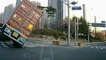 SOME TRUCK DRIVERS BOUGHT THEIR DRIVERS LICENCE COMPILATION 2017