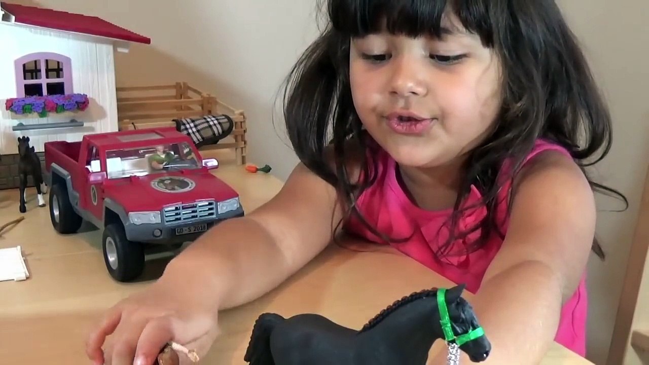 Schleich Horse Club Stable Riding Center and Pickup Truck with Horse Box Toys for Children