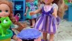 Elsa and Anna Toddlers Giant Spiders Attack Frozen Doll Rapunzel Barbie Superhero Rescue Pascal Toys