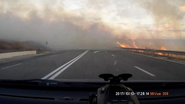 Un incendie en bord d'autoroute provoque de nombreuses collisions entre voitures en russie
