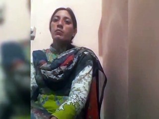 Former women's hockey team goalkeeper says was assaulted by head coach