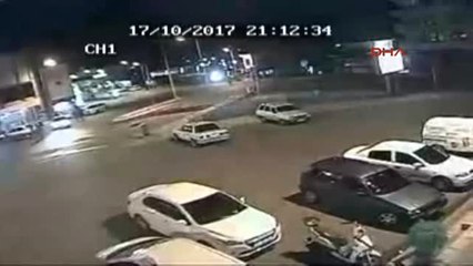 Şanlıurfa Aracın Motosiklete Çarpması Güvenlik Kamerasında