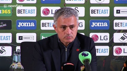 Is Mourinho also guilty of blaming player injuries for team performance?