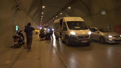Tünelde Açık Bırakılan Rögar Kapağına Çarpan Motosikletli Yaralandı