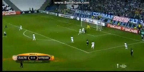 Video herunterladen: Résumé Marseille 2-1 Victoria Guimaraes buts OM - Guimaraes 19.10.2017