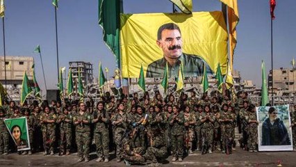 Video herunterladen: YPG'nin Öcalan'lı Gövde Gösterisi Soruldu, Pentagon Sözcüsünden İtiraf Geldi: SDG ile Çalışıyoruz