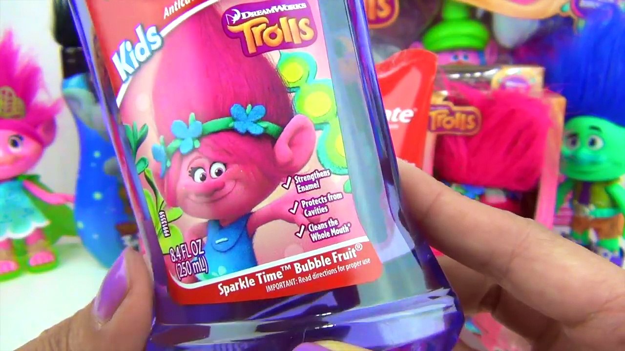 TROLLS Poppy, Branch, Guy Diamond Bath Tub Time, Body Wash, Brush, Soap Scrub Full Toy Sets / TUYC