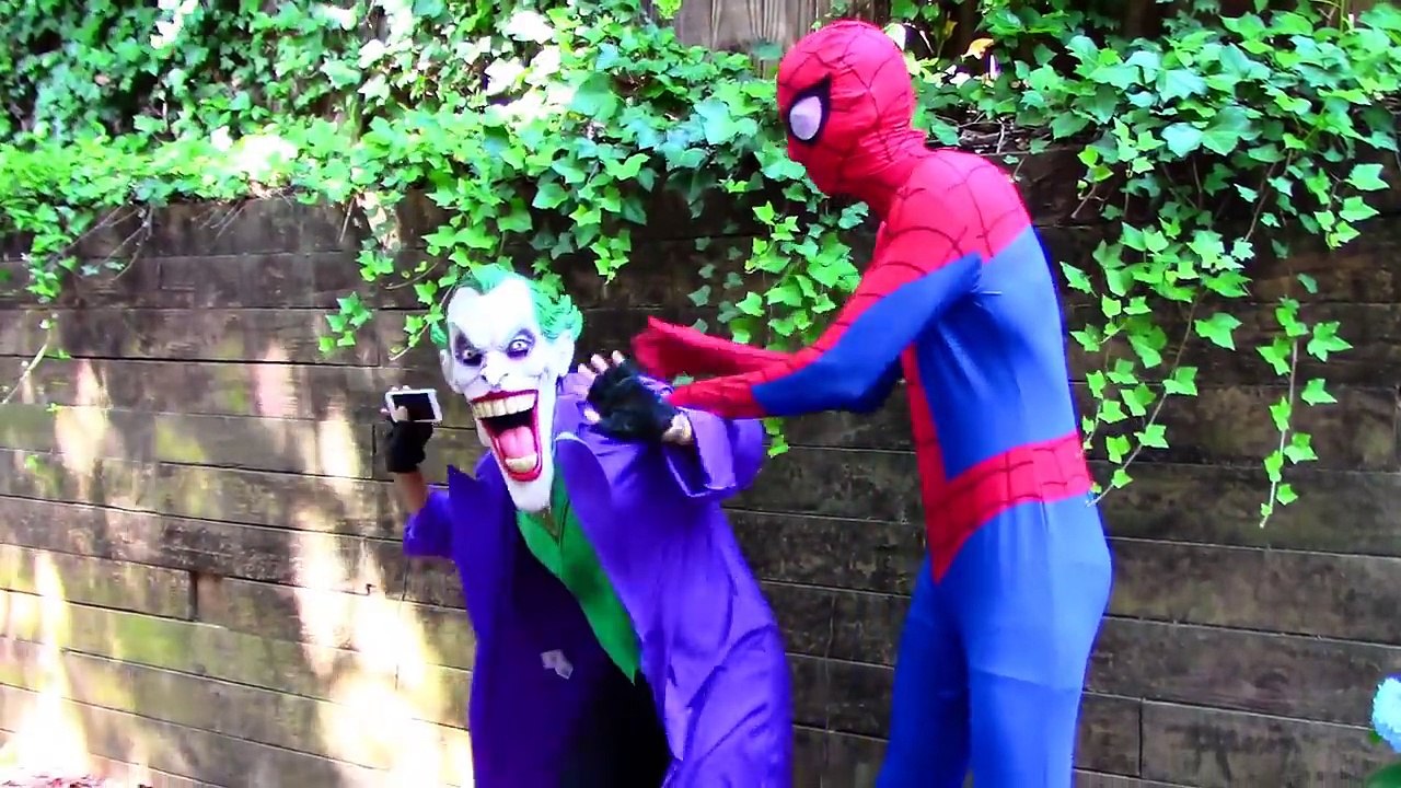 Frozen Anna goes to jail w/ Joker + Vampire hide and seek funny superhero video