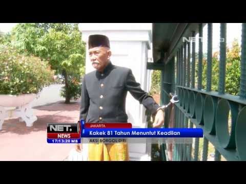 NET17 - Kakek memborgolkan diri di pagar gedung Mahkamah Agung menuntut keadilan