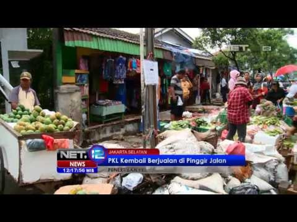 NET12 - PKL kembali berjualan di pinggir jalan Pondok Labu