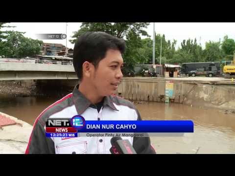 Minggu pagi ketinggian air di Pintu air Manggarai kembali dibawah batas normal - NET12