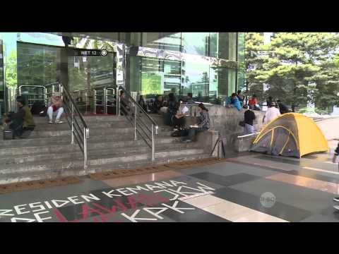 Live Report Dari Gedung KPK, KPK Memanggil Saksi Budi Gunawan - NET12