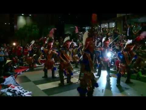 Ratusan Warga Kabupaten Batang Gelar Doa Bersama dan Meruwat Gedung KPK - NET5