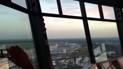 Piloto ee suspenso apes