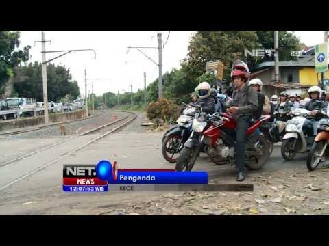 NET12 - Pengendara masih bandel terobos perlintasan kereta api