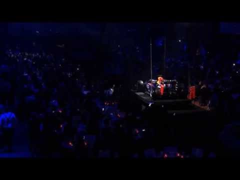 NET24 - Juara F1 Sebastian Vettel dan tim Red Bull dianugerahi FIA awards