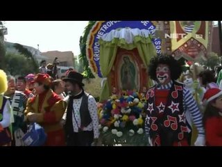 NET12 - Pawai badut sebagai ziarah tahunan di Meksiko