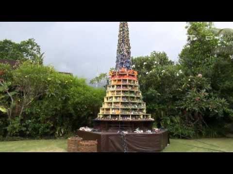 NET12 - Jelang Natal - Pohon Natal Dari Sepatu Bekas