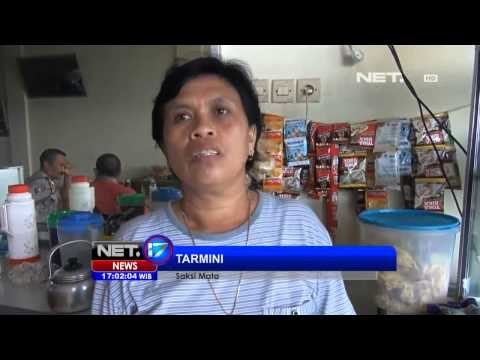 NET17 - Tim laboraturium Polda Metro Jawa Timur memeriksa lokasi ATM meledak di Malang