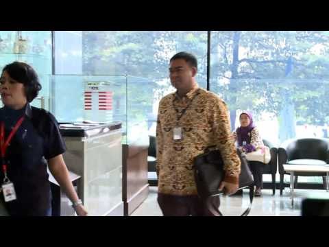 NET17 - Bupati Lampung Selatan Bantah Suap dan Kenal Akil Muktar