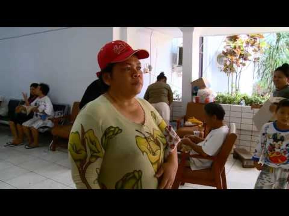 NET12 - Korban banjir bandang Manado was-was banjir susulan