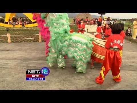 NET12 - Kuda goyang raksasa sambut Imlek di China