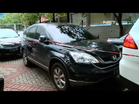 NET17 - KPK menyita mobil Wawan tersangka korupsi