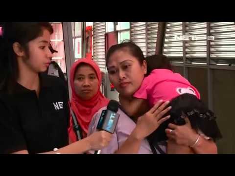 NET12 - Laporan Langsung dari Pengungsian Banjir di Halte Transjakarta