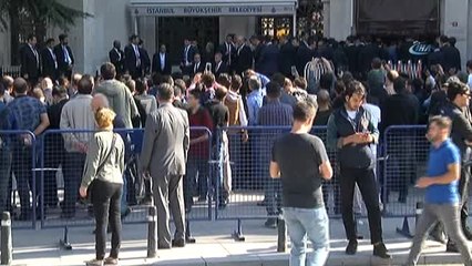 Cumhurbaşkanı Erdoğan, Cuma Namazını Bezm-i Alem Valide Sultan Camii'nde Kıldı