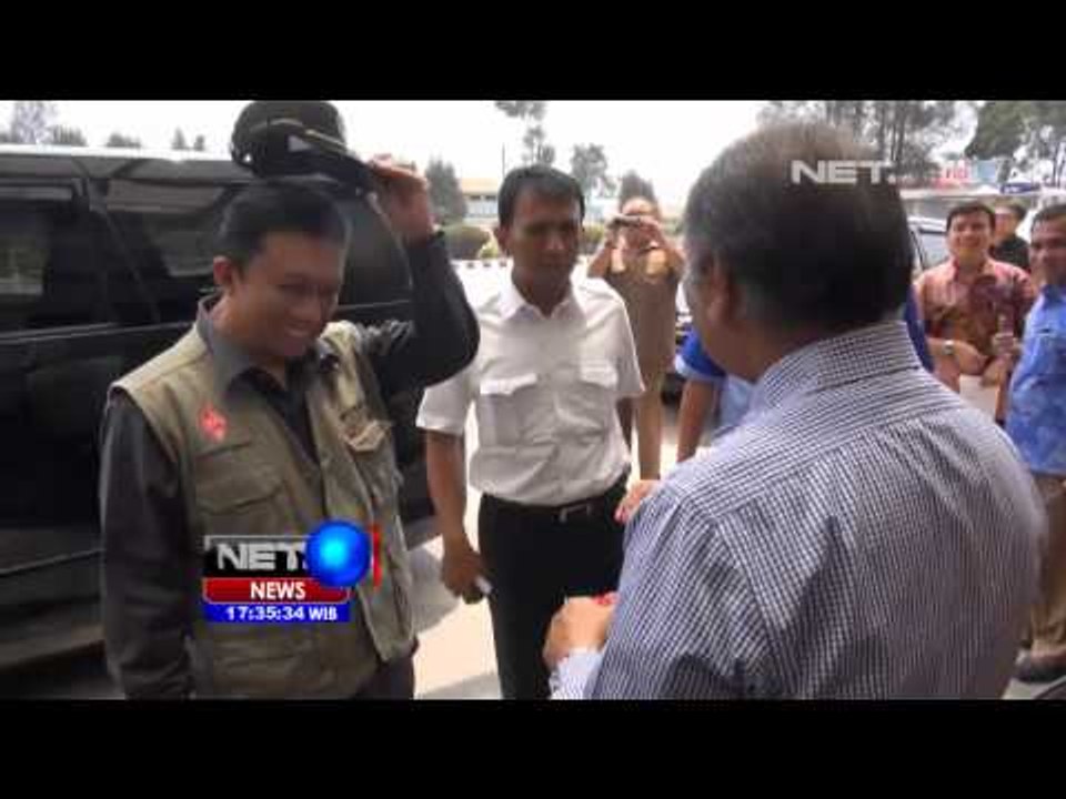 NET17 - MENKOINFO membantu Pengungsi gunung sinabung