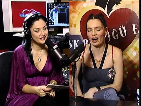 Nil Karaibrahimgil Radyo Klas Röportajı