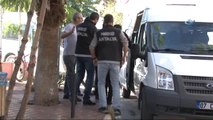 Antalya'da Uyuşturucu Operasyonu: 8 Kişi Gözaltına Alındı