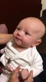 La réaction adorable d'un bébé qui entend sa mère pour la première fois grâce à des appareils auditifs