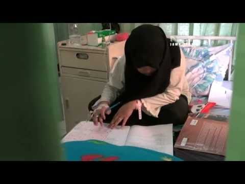 NET JATIM - Terkena DBD siswa sekolah di Ponorogo kerjakan Ujian Nasional di RS