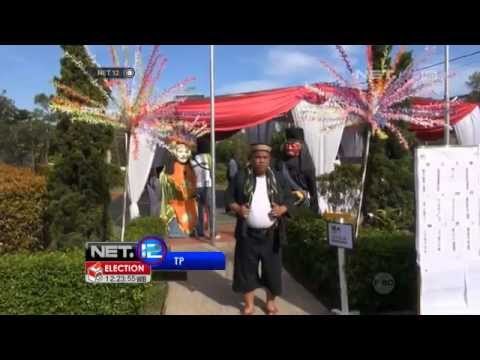 NET12 - TPS di Bekasi tampil unik dengan ondel ondel, makanan dan pakaian khas betawi