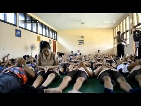 NET17 - Jelang Ujian Nasional Siswa Ikut Hipno Terapi