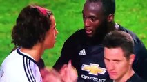 Lukaku comforts Mile Svilar after his huge mistake Benfica vs Manchester United