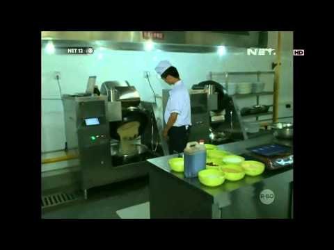 NET12 - Koki Robot di Cina Peramu 100 jenis makanan