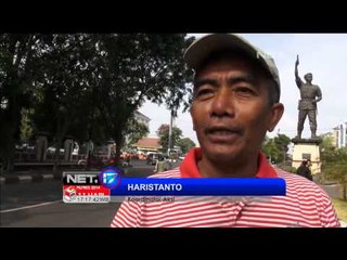 Aksi Bagikan Telur Rebus Jelang Ramadan di Solo NET17