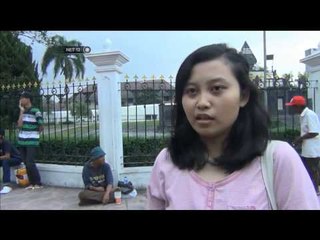 Aksi damai warga Yogya bagikan nasi bungkus - NET12