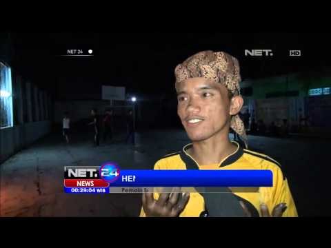 Ngabuburit Sambil Main Sepakbola Api di Cianjur -NET24