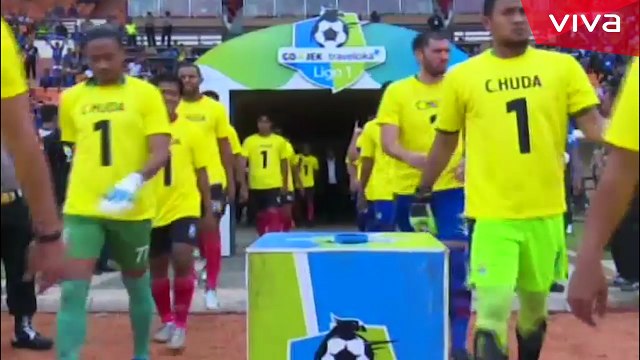 Penghormatan Untuk Kiper Persela Lamongan, Choirul Huda