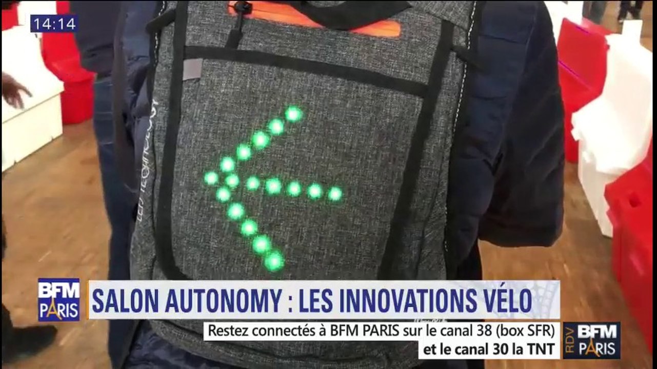 Sac à doc avec clignotants, airbag autour de la tête… ces objets jouent la sécurité à vélo