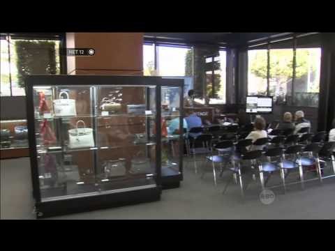 Sebuah tas dilelang seharga 2 Miliar - NET12