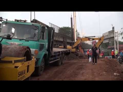 Pelebaran Jembatan Layang di Bekasi Ditargetkan Selesai Desember 2014 -NET12
