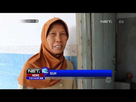 Guru Antre Air Bersih Demi Siswa di Kudus Jawa Timur - NET12