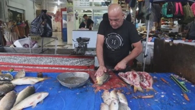 Kurdos sufren los efectos de sanciones económicas y campaña militar de Bagdad