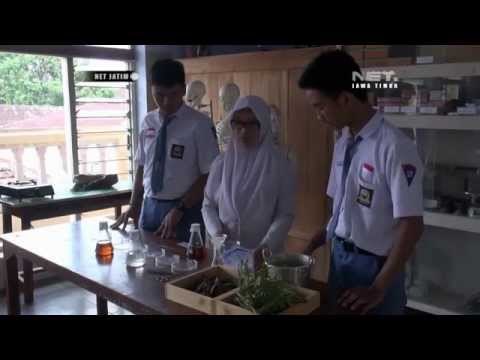 Inovasi Siswa, Limbah Daun Kayu Putih Menjadi Pembasmi Cacing - NETJATIM