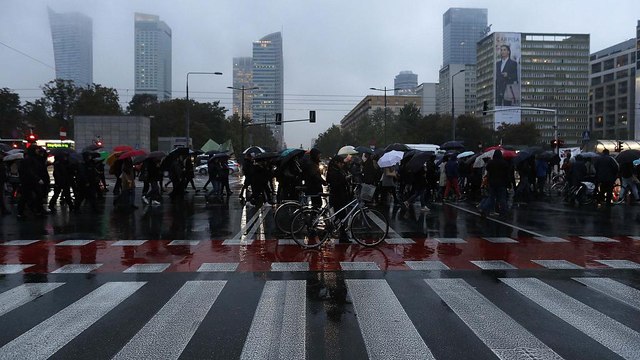 Messerattacke in polnischem Einkaufszentrum - Eine Tote