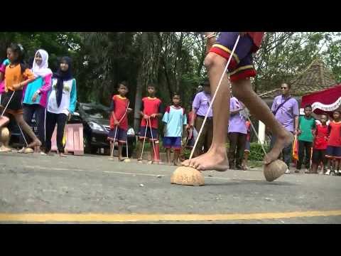 Festival Permainan Anak Tradisional di Palembang -NET5